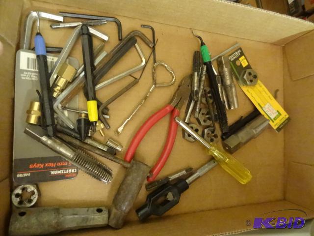 lot 161 image: Misc Taps and Allen Wrenches...
