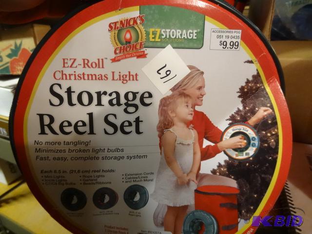 lot 167 image: EZ Roll Christmas Light Reel Set....