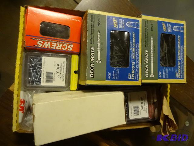 lot 220 image: Misc Screws...