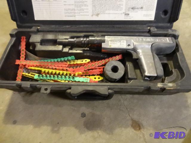 lot 290 image: Remington 493 Powder Activated Nailer...