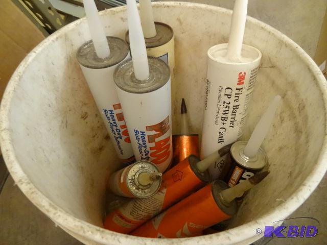 lot 386 image: Rubber Sealant, Sub Floor Adhesive, 3 M Fire ...