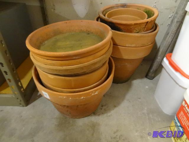 lot 48 image: Misc Clay Flower Pots...