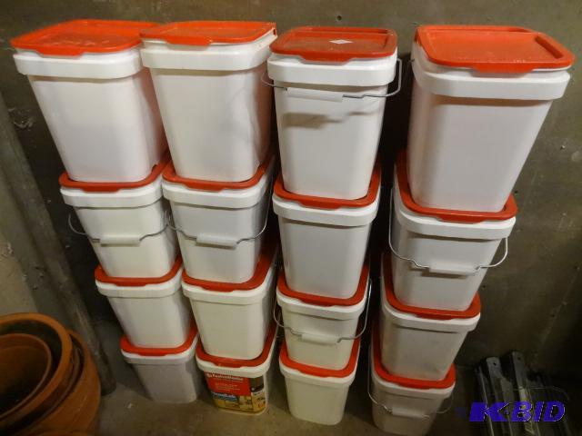 lot 49 image: 16 Plastic Buckets With Lids...