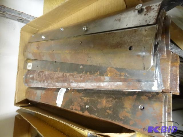 lot 84 image: 18&quot Metal Plates...