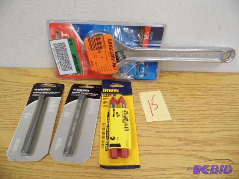 lot 15 image: Assorted HardwareTool Items
