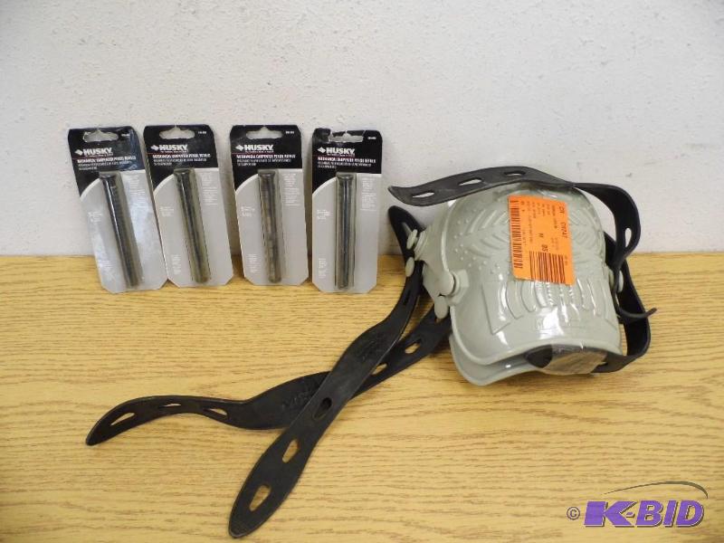 lot 18 image: Assorted HardwareTool Items