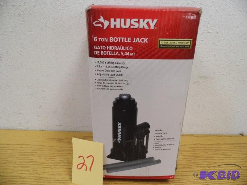 lot 27 image: Husy 6 Ton Bottle Jack