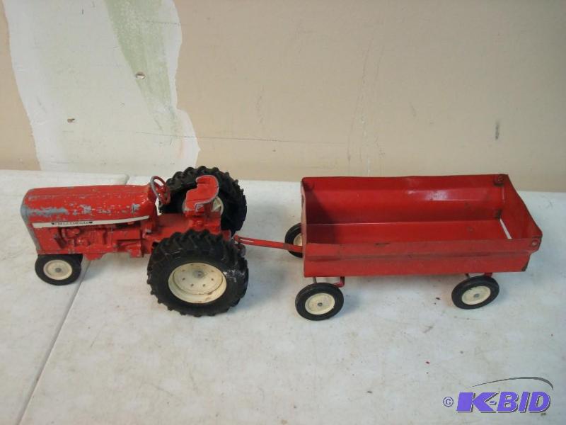Ertl Tractor And Trailor, Show Wear...