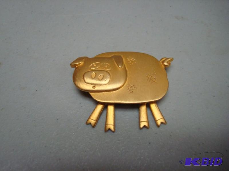 Small Pig Pin...