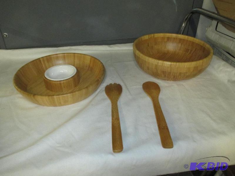 Bamboo veggie dish bowl, bowl, spoon