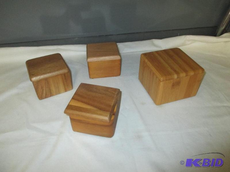 4 sgorage boxes and salt boxes