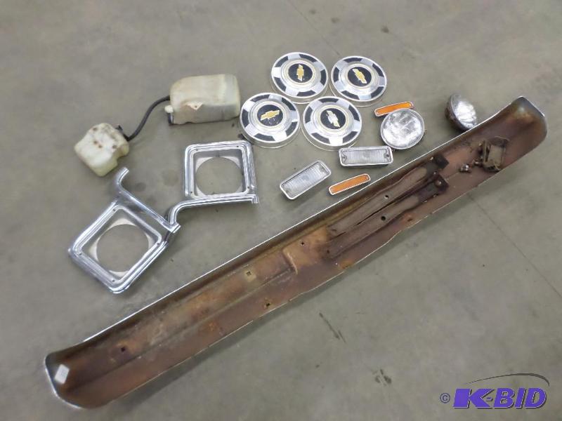 lot 111 image: Lot Of Misc Chevrolet Pick-Up Parts Bumper, ...