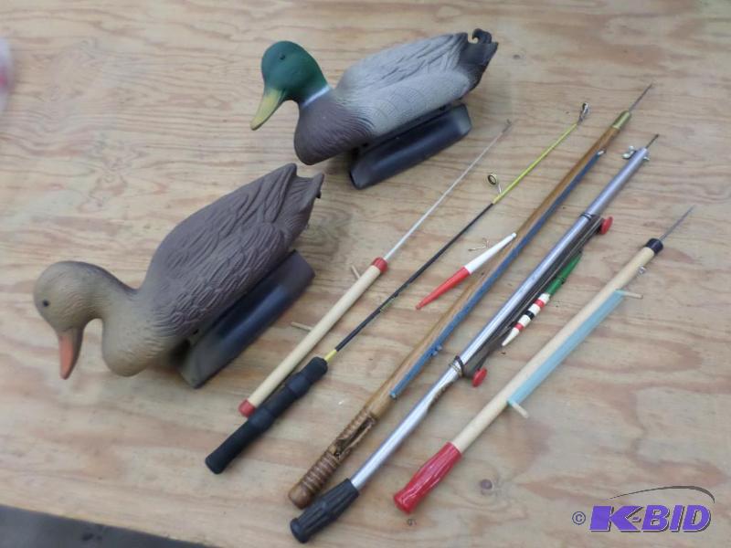 lot 119 image: Lot Of Ice Fishing Poles & (1) Flambeau ...