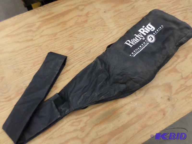 lot 137 image: Ready-Rig 8ft Padded Fishing Rod Case...