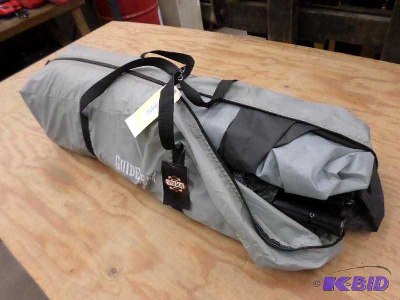 lot 145 image: 14x14 TeePee Deluxe Tent, Missing Entry Doo...