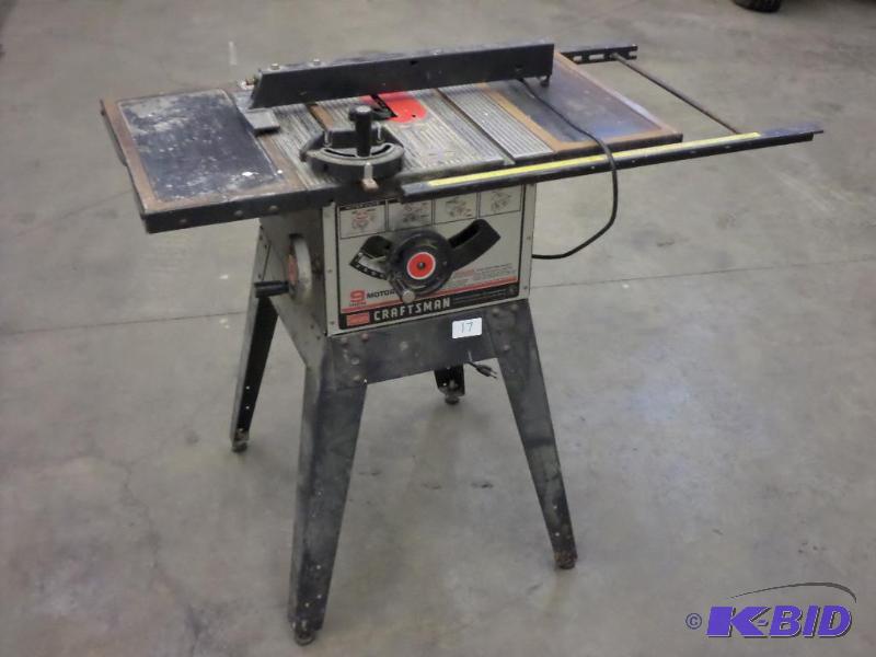 lot 17 image: Craftsman 9" Tablesaw With Stand & A...