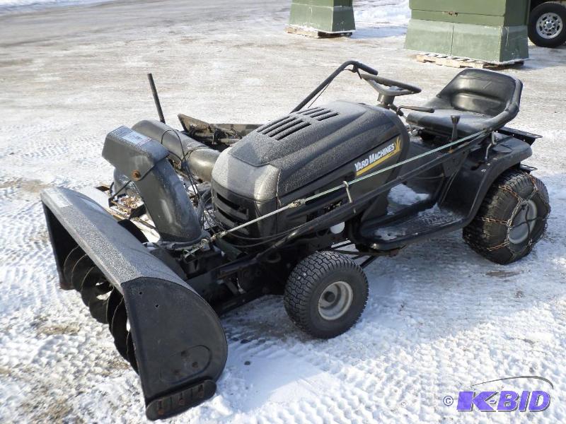 lot 5 image: MTD Yard Machines Lawn Tractor Set, 20HP Engi...
