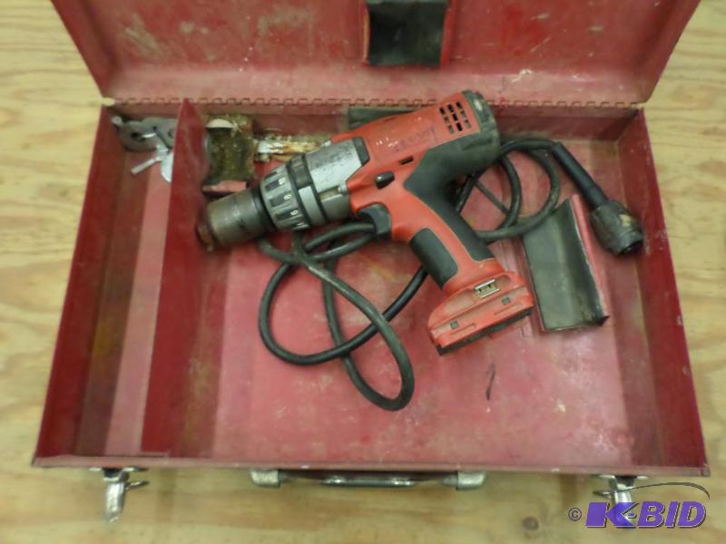 lot 86 image: Milwaukee 18Volt 12" Hammer Drill With ...