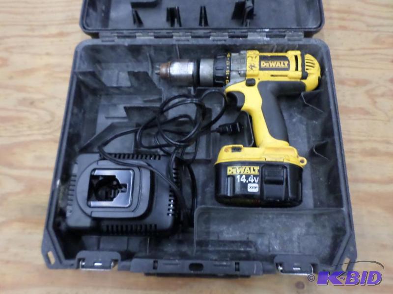 lot 90 image: DeWalt 14.4Volt XRP 12" Drill Set...