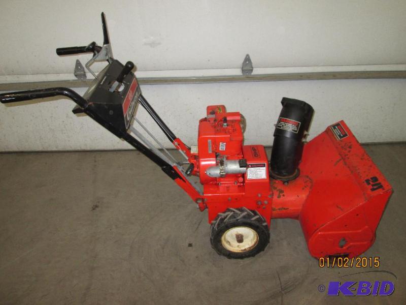 lot 13 image: Gilson 5HP Two-Stage Snowblower, Electric Sta...