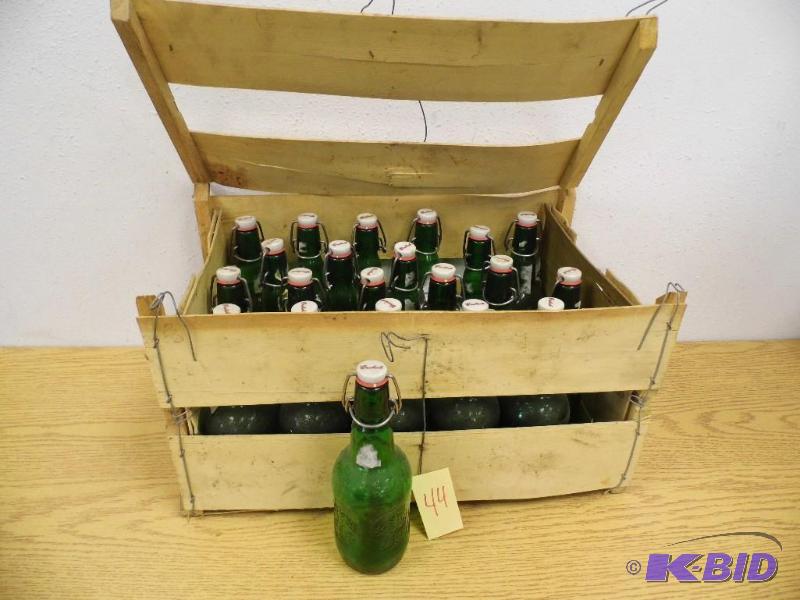 Crate w 21 Grosch Bottles
