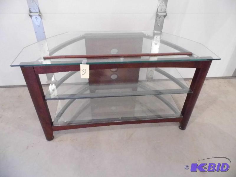 lot 31 image: TV Stand