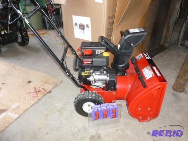 Craftsman 520 gas powered snow blower. Appro...