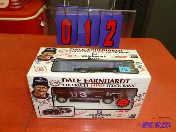 Dale Earnhardt 124 scale goodwrench tahoe. L...
