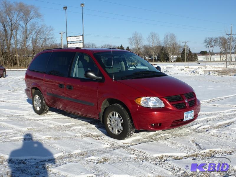 2007 Dodge Grand Caravan Has 3.3 Liter V6 en...