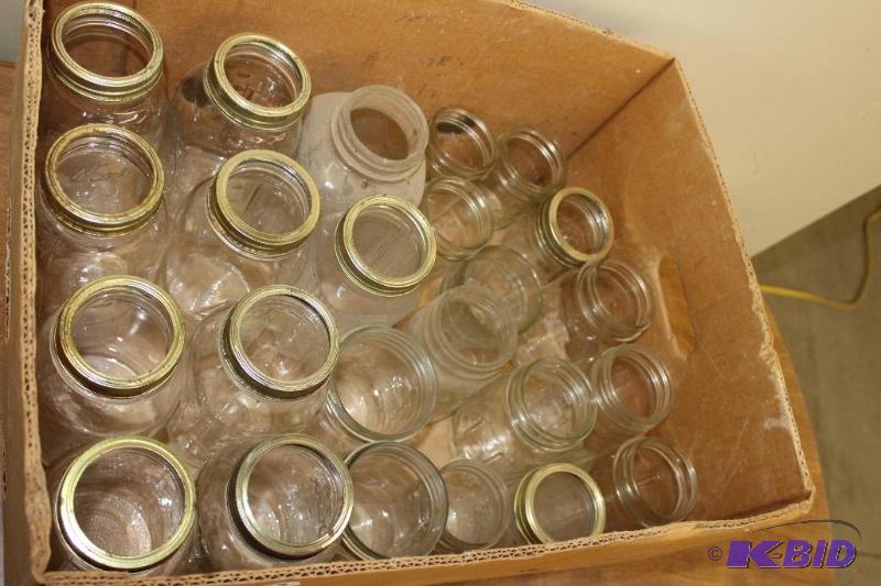 So Many Canning Jars&nbsp...