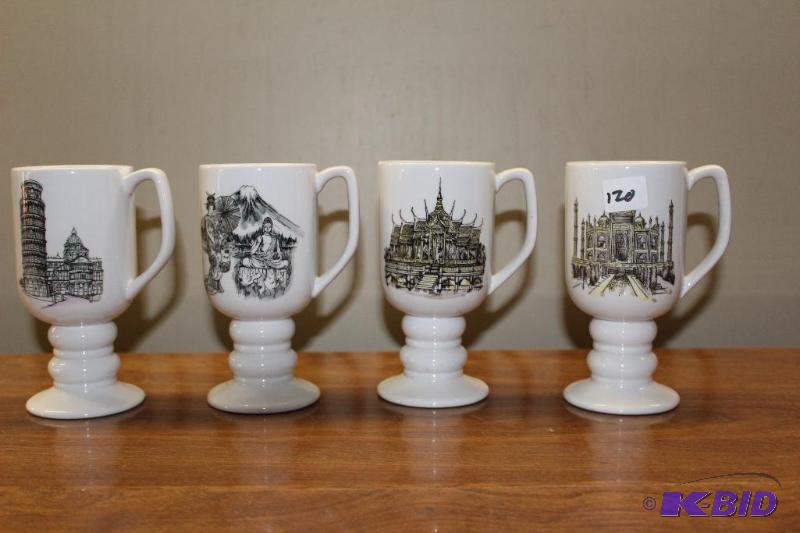 Set of 4 Japanese&nbspMugs  Small chips on 2...