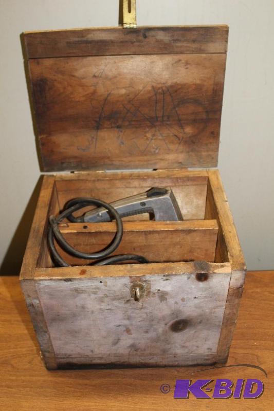 Jigsaw in Wood Case  Needs Cord Repair  Rep...