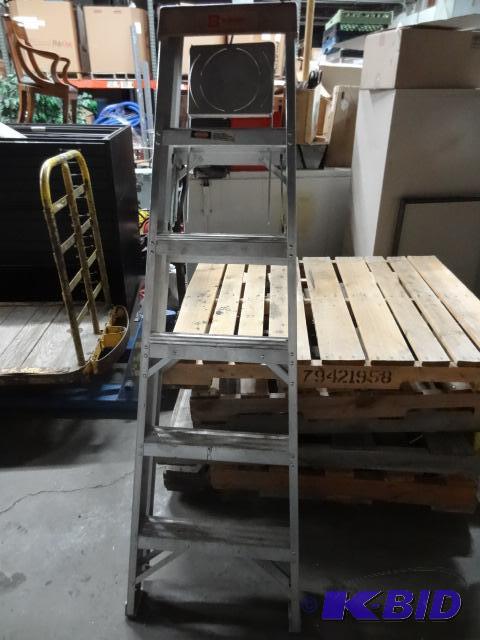 6 aluminum step ladder...