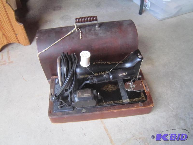 Collectible Sewing Machine and Case