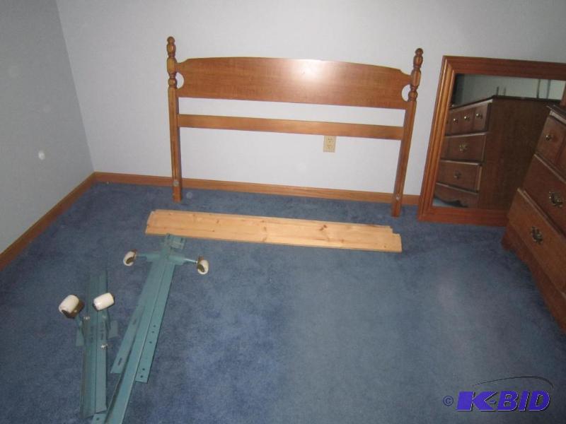 Maple Full Size Headboard and Frame