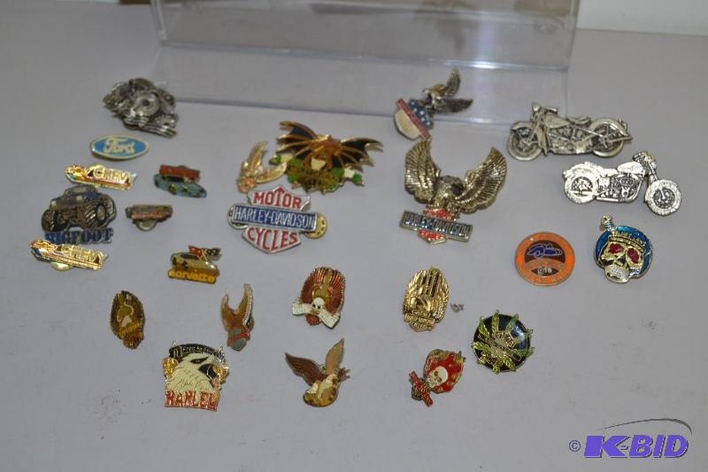 lot 59 image: Assorted pins - Harley Davidson, motorcycle and auto