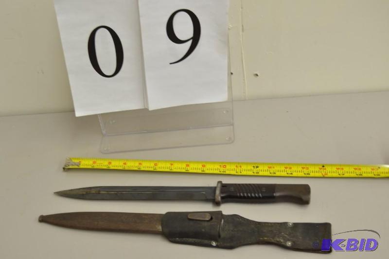 lot 9 image: Bayonet with steel sleeve