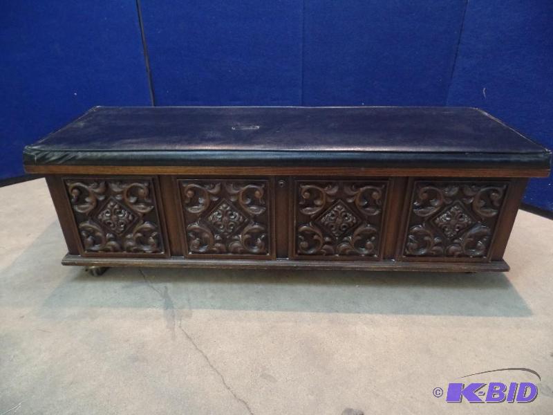 Cedar Chest Bench