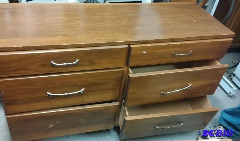 6 Drawer Dresser...