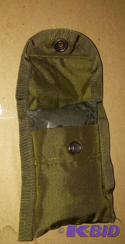 US ARMY FIRST AID POUCH WITH DRESSING...