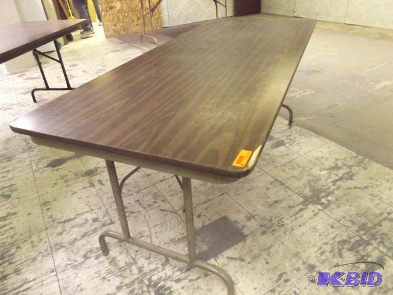 lot 180 image: folding table  ...