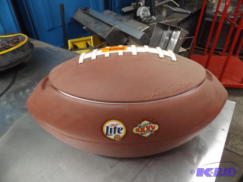 lot 31 image: Miller Lite  Super Bowl XXXV Football Cooler...