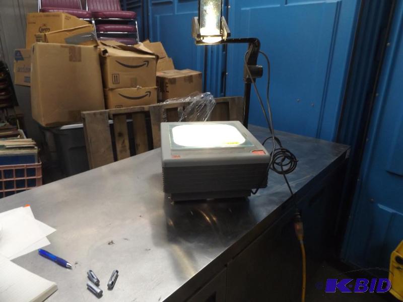 lot 78 image: 3M Over Head Projector, works...