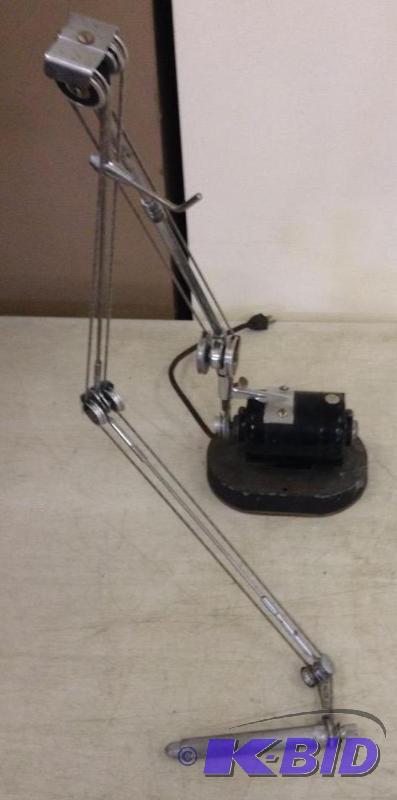 lot 35 image: Emesco 503-D Dental Drill