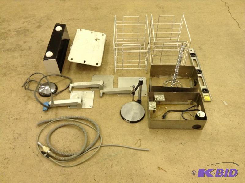 lot 55 image: Lot of Misc Dental Items