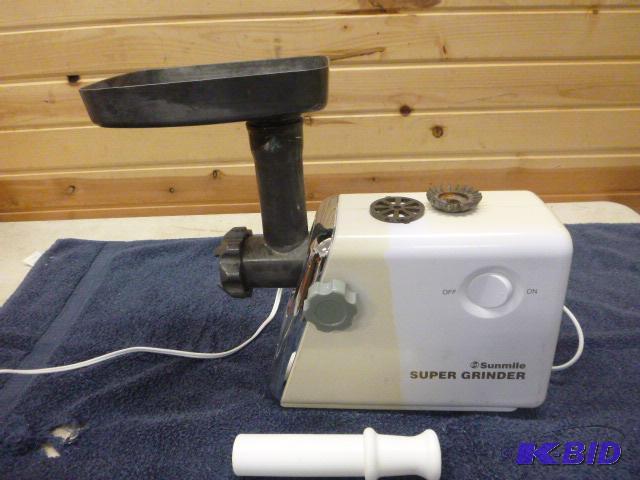 lot 149 image: Sunmile&nbspSuper Grinder Model SM-G30 - Mis...