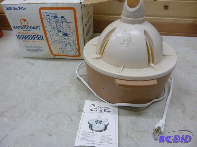 lot 174 image: Hankscraft Cool Vapor Humidifier #241H, teste...
