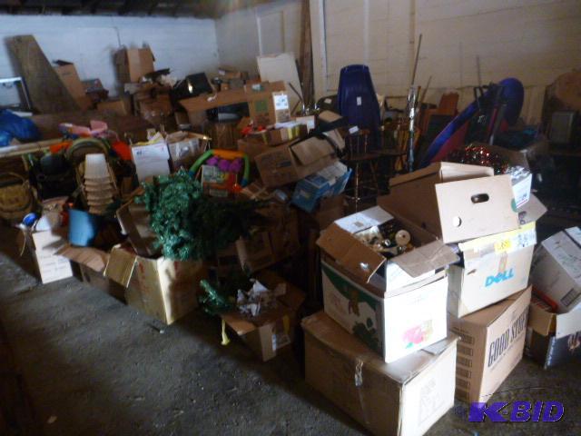 lot 213 image: Large Lot of Miscellaneous Items Some Christm...