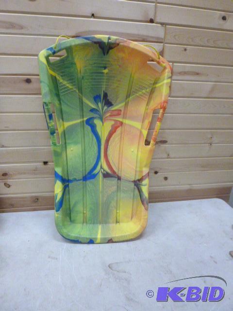 lot 215 image: 36" Sled...