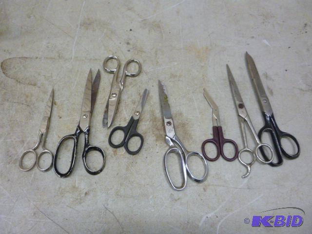 lot 225 image: Miscellaneous Scissors...